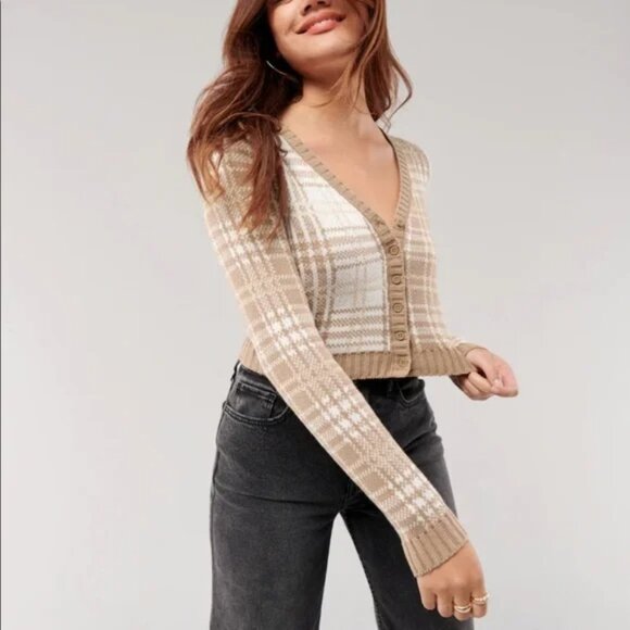 Hollister Cropped Cardigan Plaid Knit Sweater Tan White Size Small - Picture 1 of 10